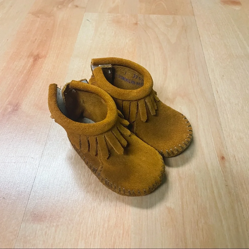 Minnetonka baby slip